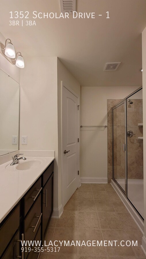 Building Photo - 1352 Scholar Dr