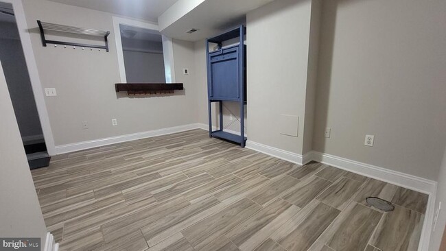 Building Photo - 2057 Druid Park Dr
