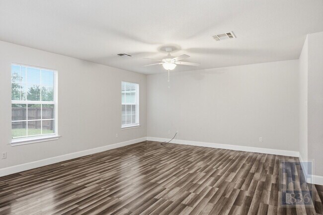 Building Photo - 13016 Wedding Dr