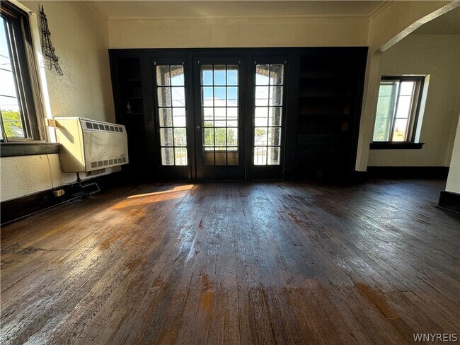 Building Photo - 6801 Buffalo Ave