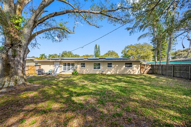 Building Photo - 1411 Pine Brook Dr
