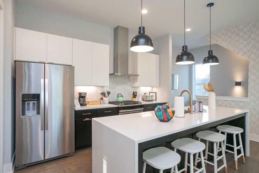 Building Photo - 1035 Scovel St