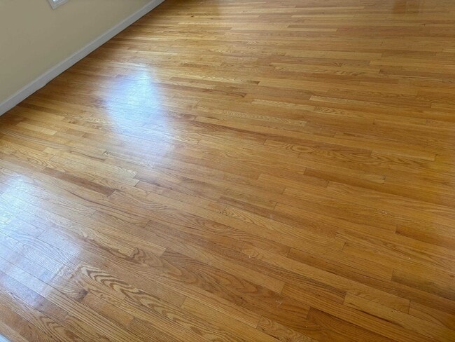 Building Photo - 30 Whitman Ave