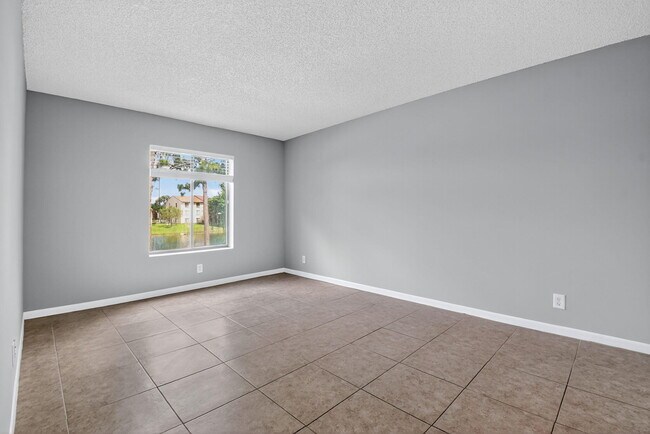 Building Photo - 629 Sea Pine Way