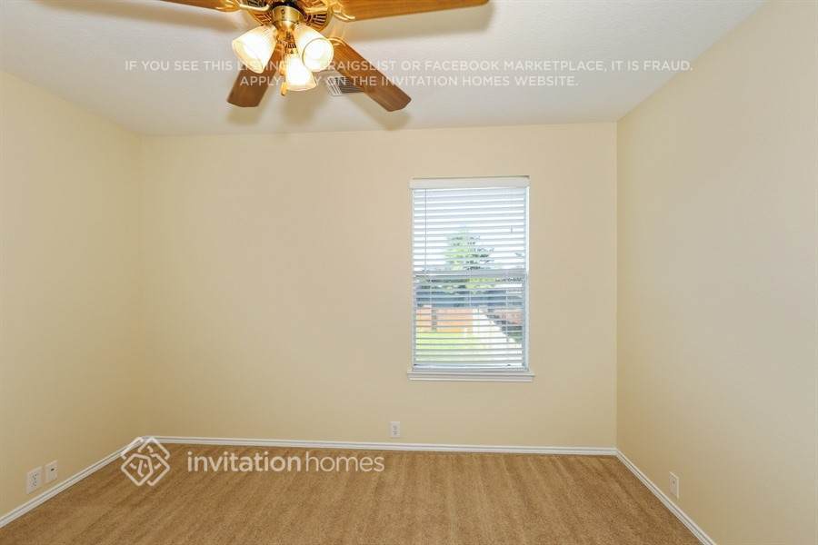 Building Photo - 21407 Somerset Park Ln