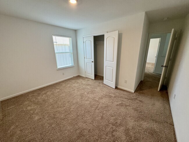 Building Photo - 10818 Emerick St