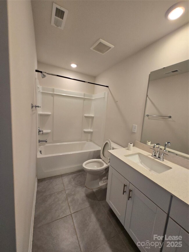 Building Photo - 433 Cranford Dr