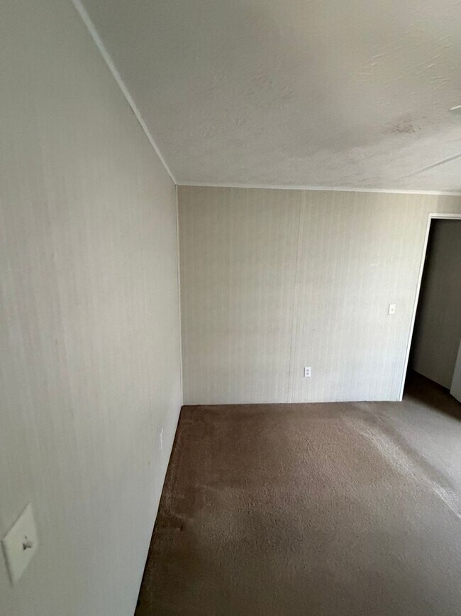 Building Photo - Lanier County Home