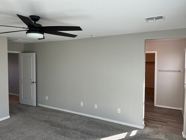 Building Photo - 17430 N 184th Ln