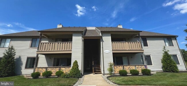 Building Photo - 1502 The Woods