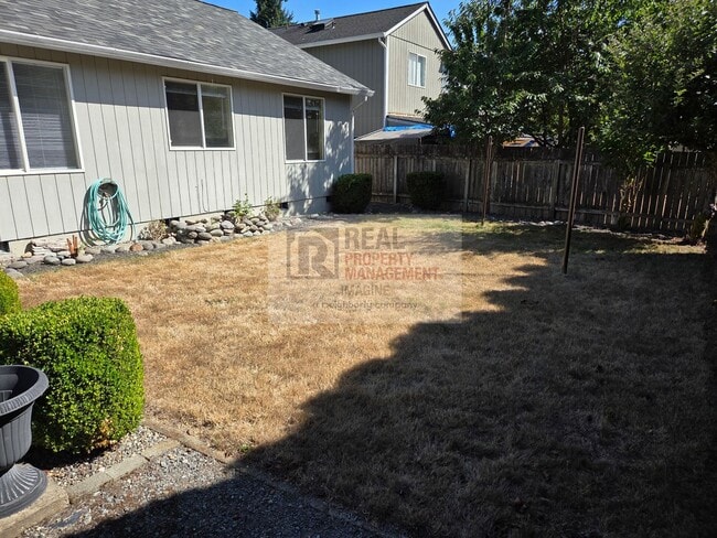 Building Photo - Check out this wonderful 3.0 bedroom, 2.0 ...