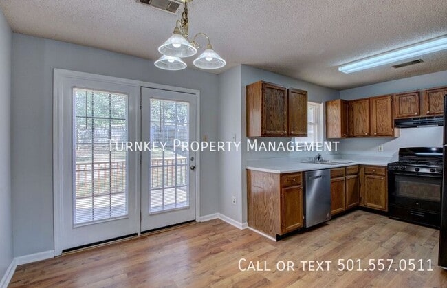 Building Photo - 1424 Mesquite Dr