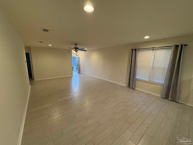 Building Photo - 477 Evening Falls Dr