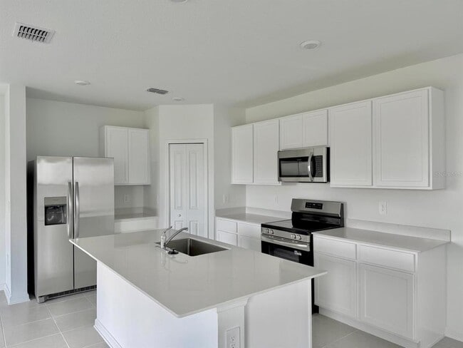 Building Photo - 3627 Hardman Dr