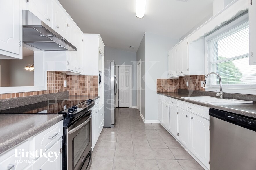 Building Photo - 3541 Heather Ln