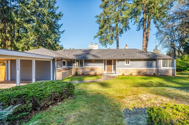 Building Photo - Lakewood Rambler 3 bedroom + Bonus