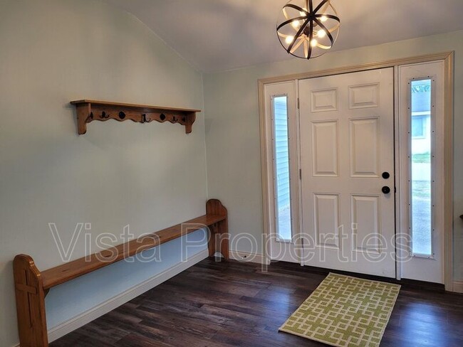 Building Photo - 4208 Lees Ln