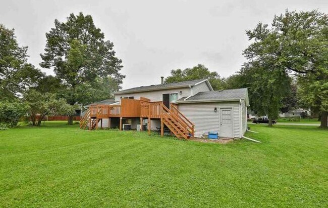 Building Photo - 926-928 Parkview