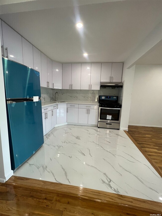 Building Photo - 45-87-87 160th St