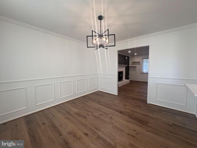 Building Photo - 119 E Padonia Rd