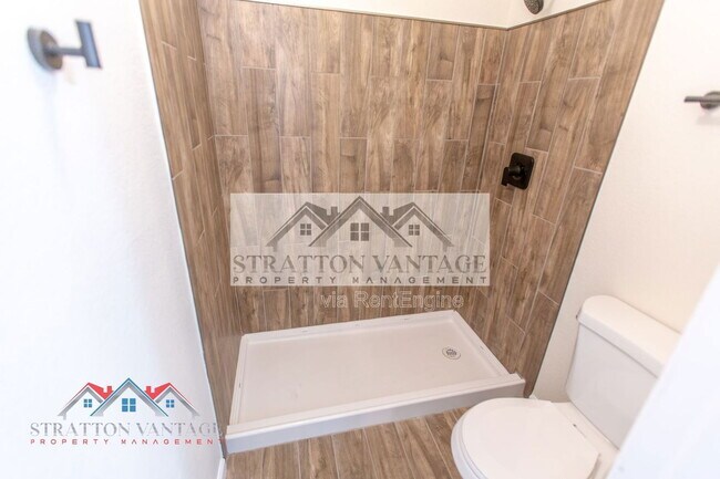 Building Photo - 20 S Buena Vista Ave