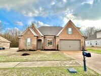 Building Photo - Olive Branch 4 Bedroom 2 Bath Home-Great Schools