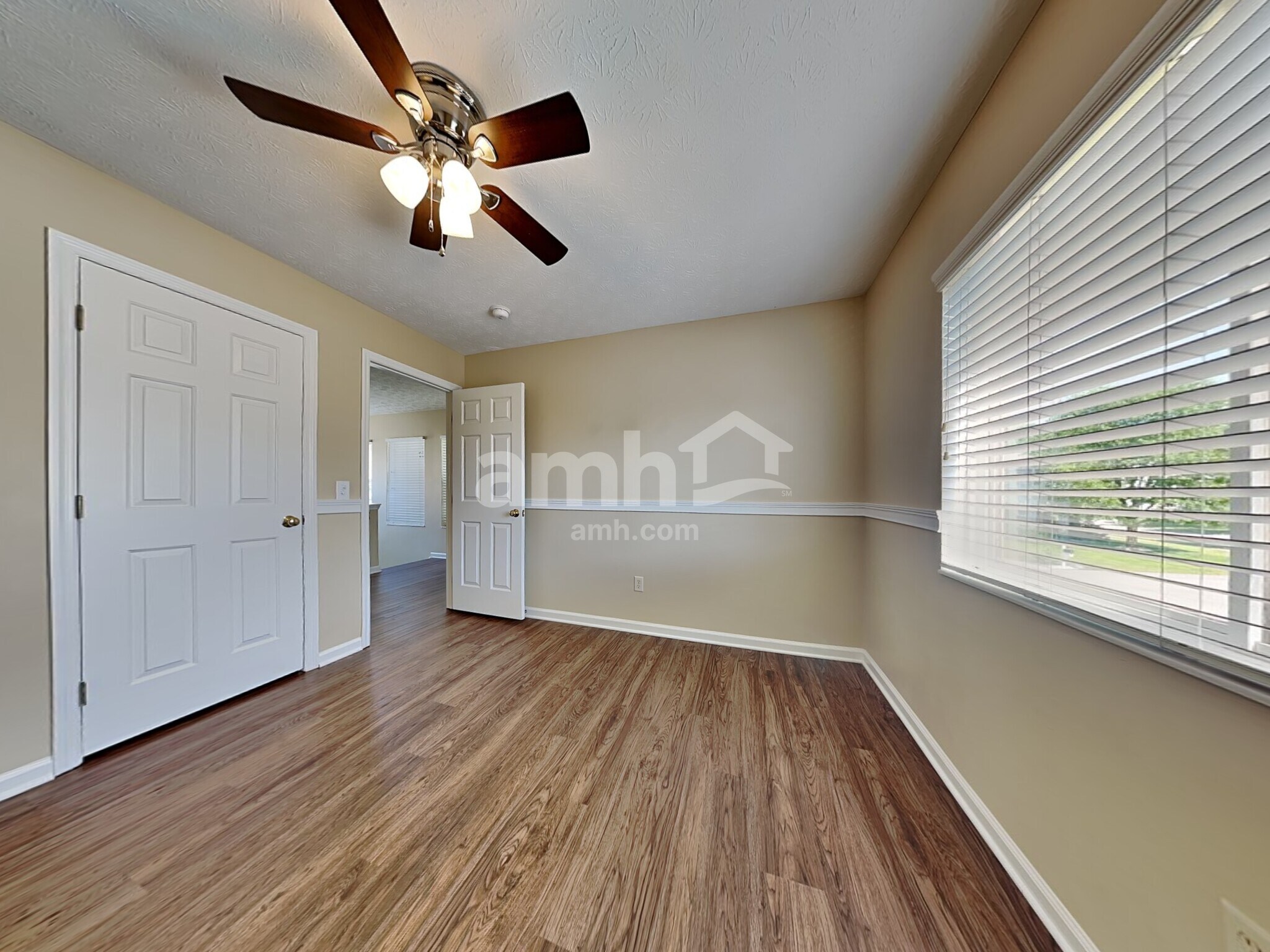 Building Photo - 9937 Whispering Pine Dr