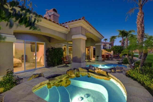Building Photo - 348 Tomahawk Dr