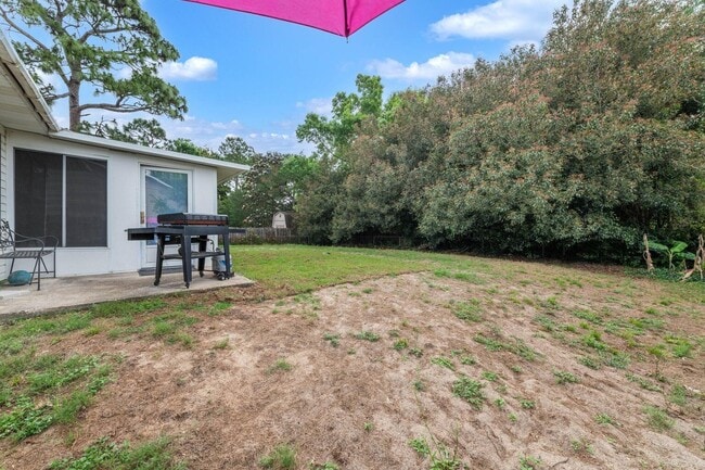 Building Photo - 6453 Garden Dr
