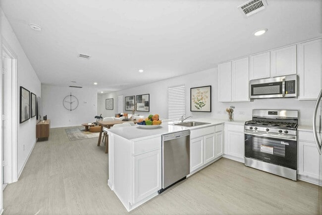 Building Photo - 3033 Dawn Sound Dr