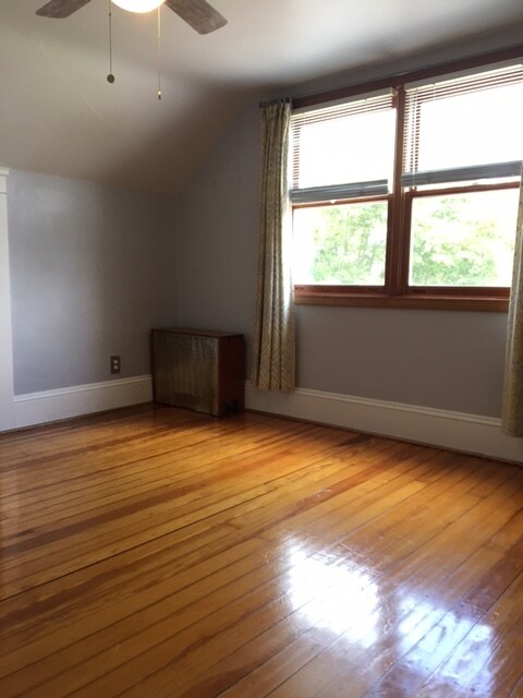 2nd Floor Bedroom facing East - 11 Boxwood Ave