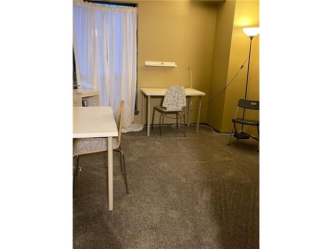 Building Photo - 6730 Vernon Ave S