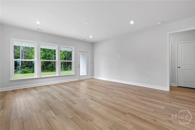 Building Photo - 147 Higginson Dr