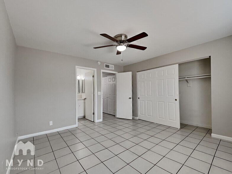 Building Photo - 20233 N 21st Dr