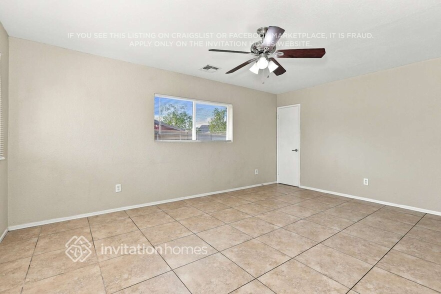 Building Photo - 9016 E Gary Ln