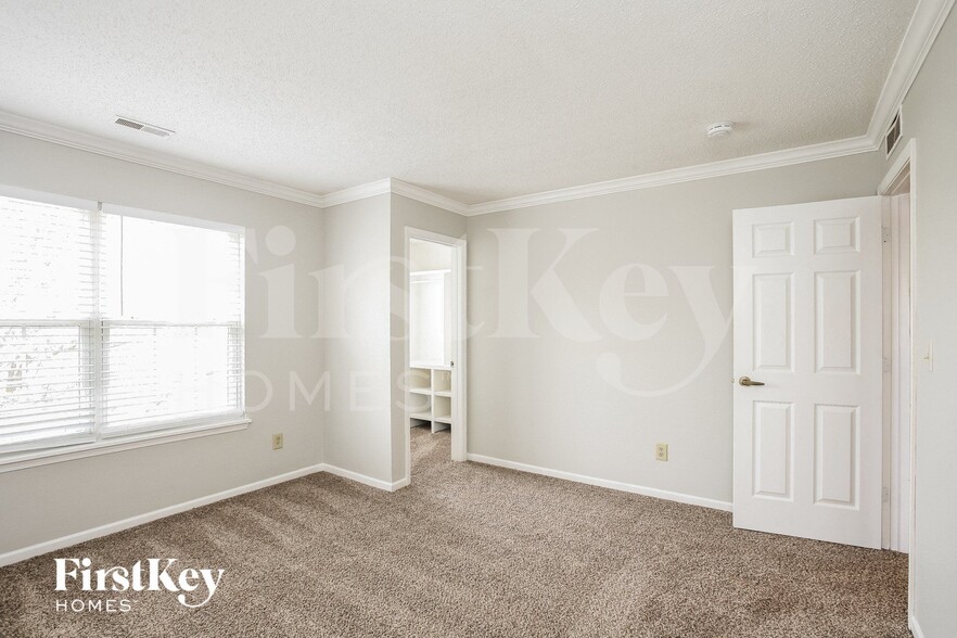 Building Photo - 5246 Melbourne Rd