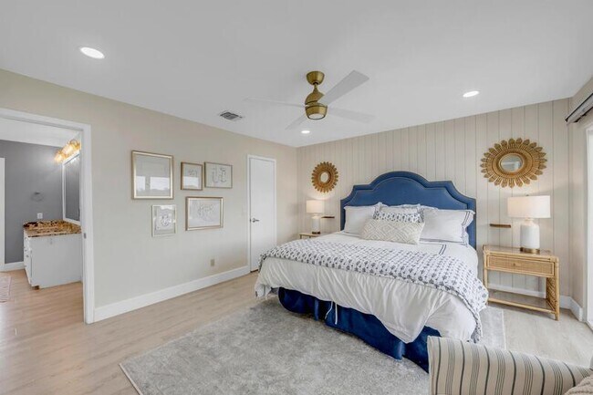 Building Photo - 604 Port