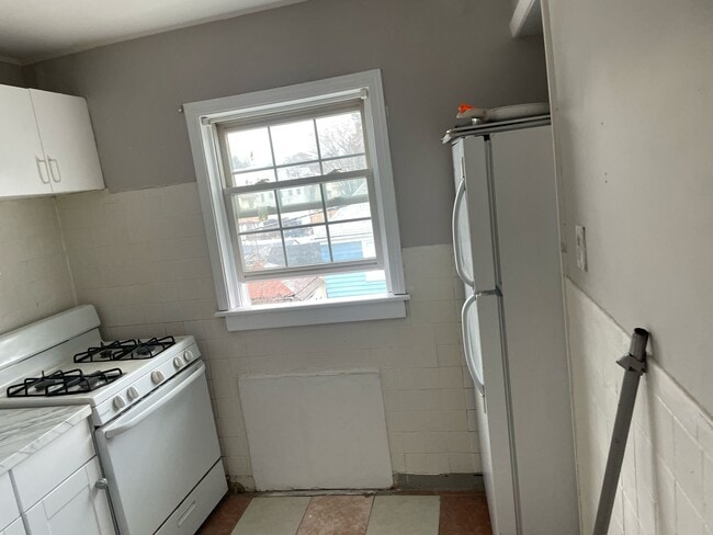 Building Photo - 575 Stuyvesant Ave