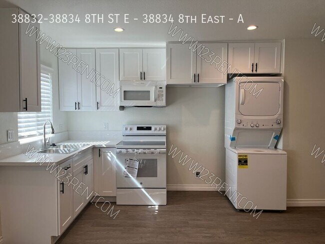 Building Photo - 38832-38834 8TH ST E - 38834 8th East-A