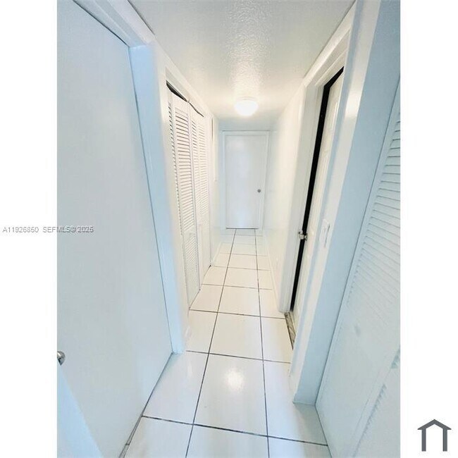 Building Photo - 13993 SW 280th Terrace