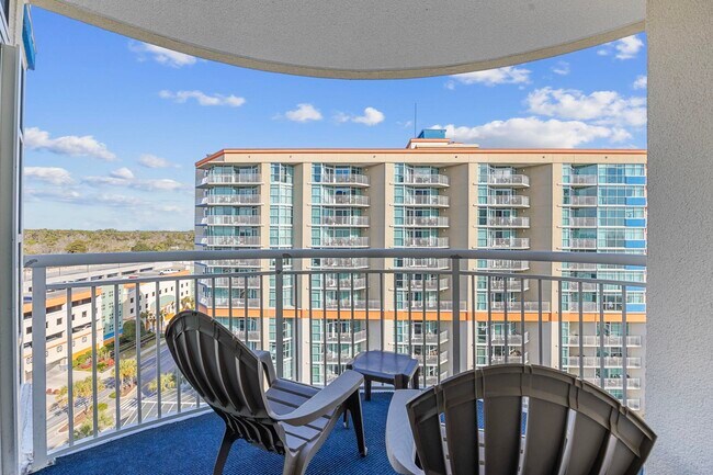 Building Photo - 5200 N Ocean Blvd