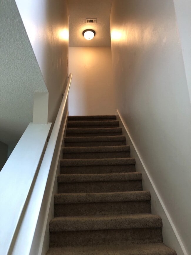 Building Photo - Gulf Breeze - Grand Ridge - 4 bedroom, 2.5...