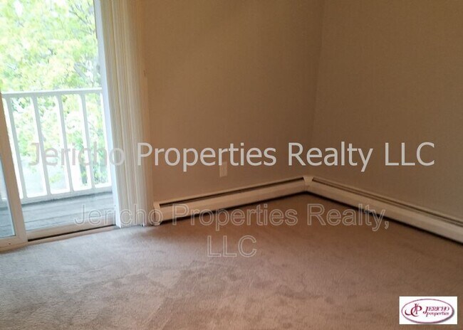 Building Photo - 1855 Independence St