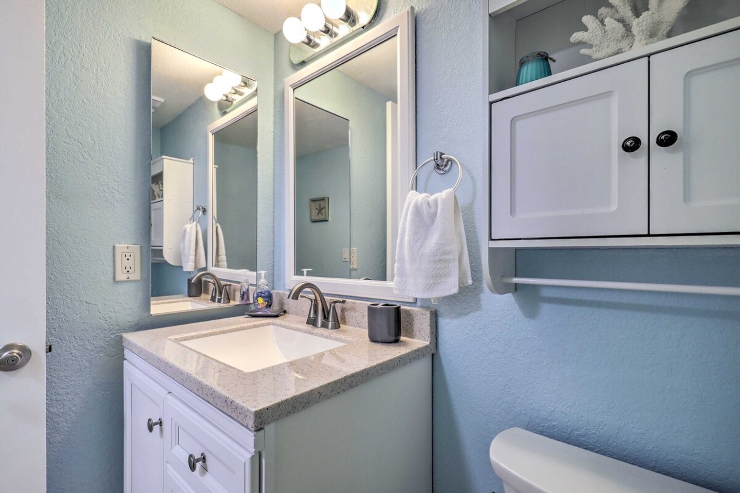 Building Photo - 6372 Palma Del Mar Blvd S