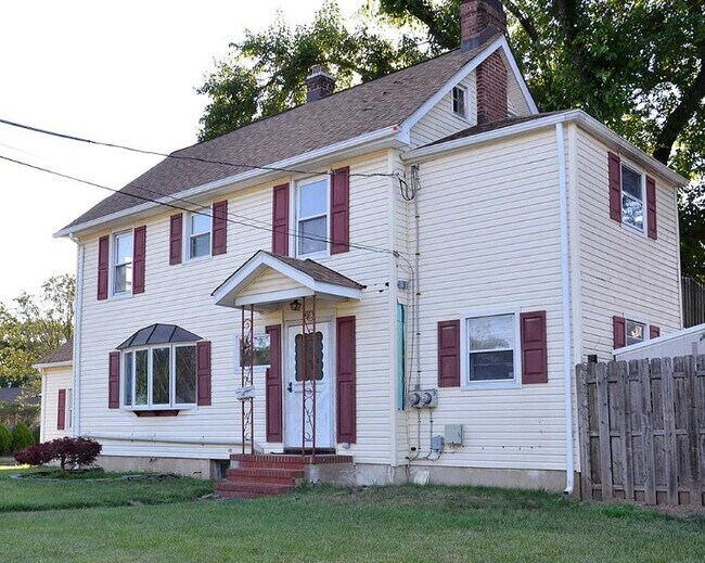 Building Photo - 2003 Maple Ave