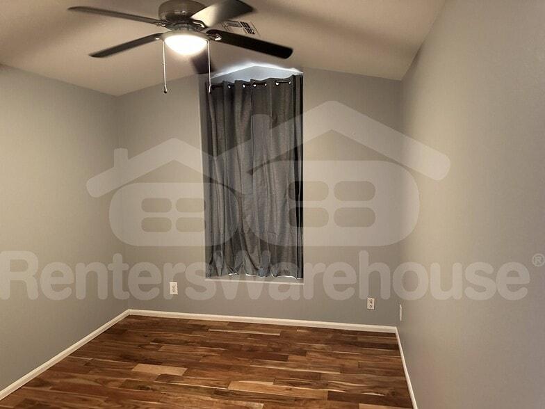 Building Photo - 1151 N 159th Dr