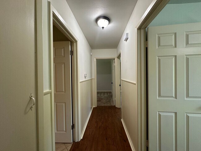 Building Photo - Charming 3 Bedroom in South Tyler!