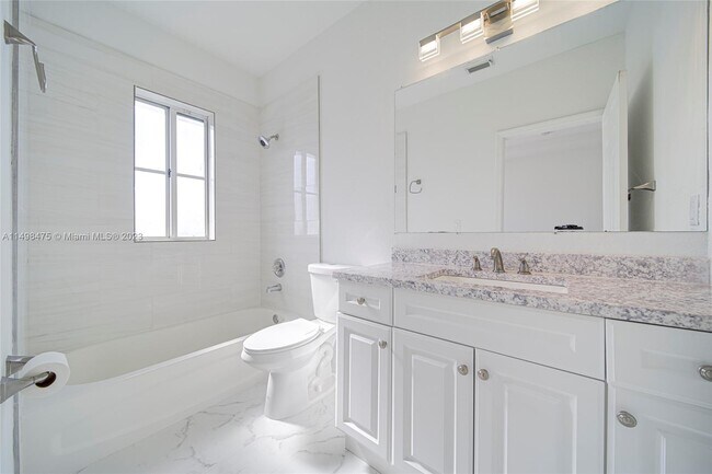 Building Photo - 10740 NW 83rd St