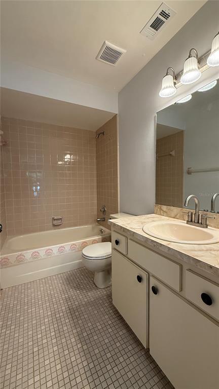 Building Photo - 555 Hunter Cir