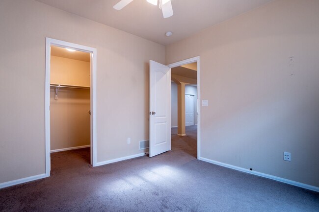 Building Photo - Move in ready home on Kettle Drum